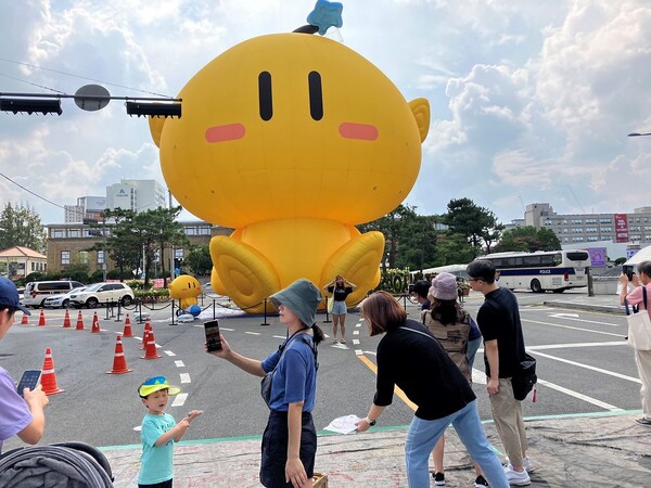 대전 0시 축제 인생컷 명소. 사진은 대형 풍선‘빅잼 꿈돌이’. 사진=대전시 제공